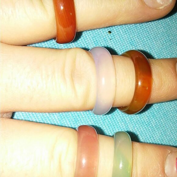 5 different stone band rings - Picture 1 of 8